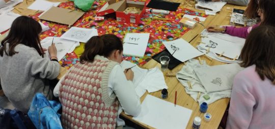 Imagen Taller de pintar camisetas