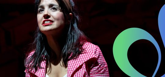 Imagen “Mujeres que cantan tras el balcón”